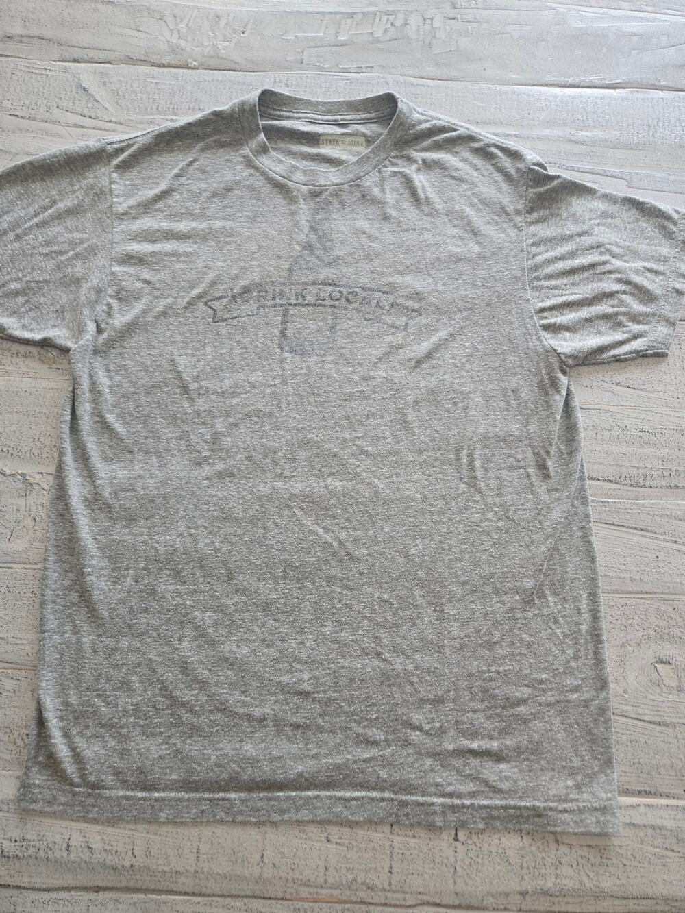State of Mine Drink Local Beer Graphic T-Shirt Men's Medium Gray Tee